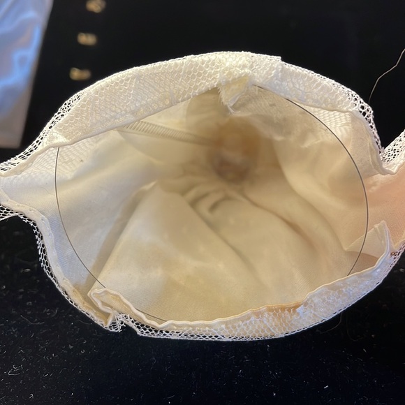 Avon Vtg Collectible Ornament “Victorian Angel” In orig box - Picture 5 of 9